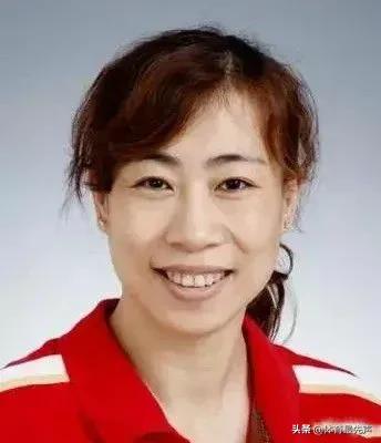 郑海霞地位更高，她跟王芳谁更适合成为篮协副主席？