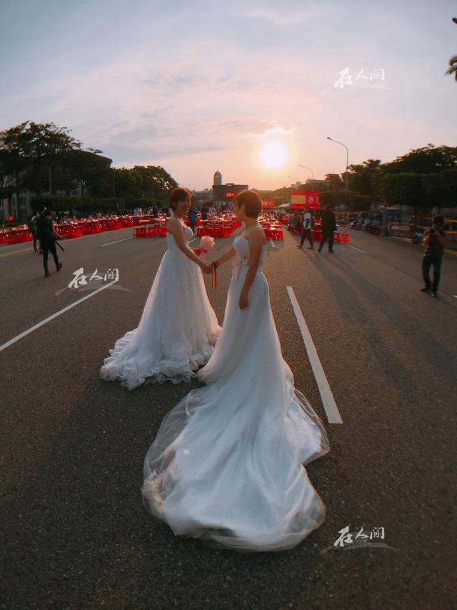 台湾同性恋婚姻合法化，一个同性恋女人和她的新娘