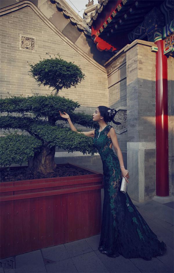 明星的中国风婚纱照都很喜庆，你认为哪一对最有品？